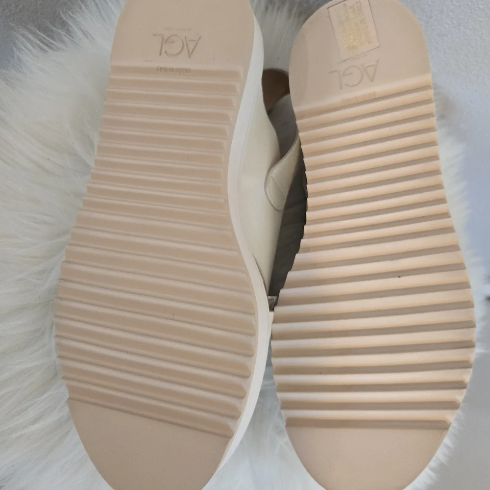 AGL Maya Criss Cross Platform Leather Sandal - Picture 9 of 10